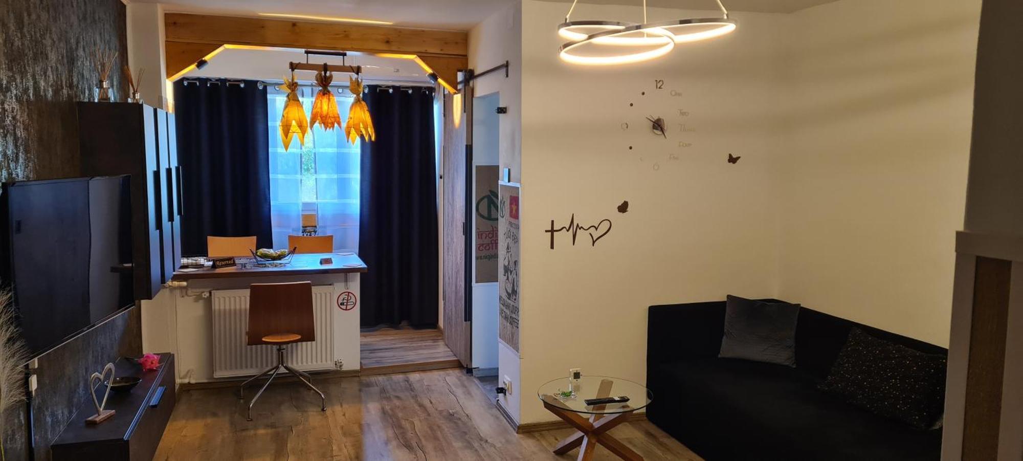 Tiki'S Bar Studio บูคาเรสต์ ภายนอก รูปภาพ